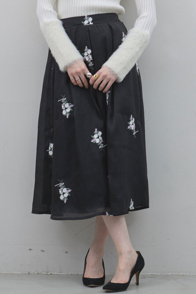 ケーブルニット