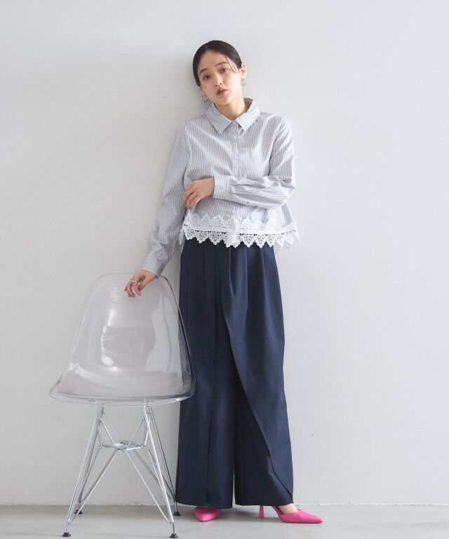 オフィシャルサイト限定】モチーフレースヘムシャツ