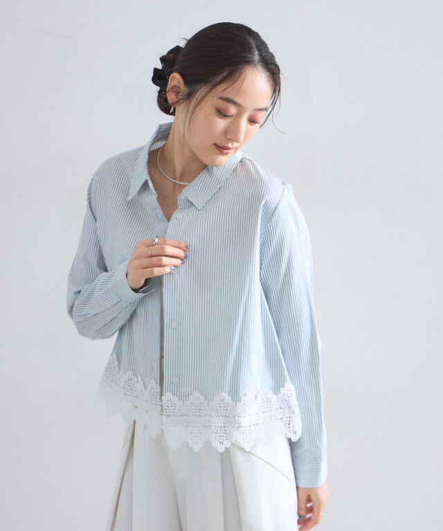 オフィシャルサイト限定】モチーフレースヘムシャツ