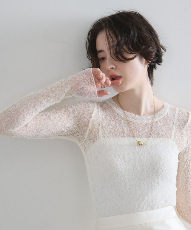 【オフィシャルサイト限定】クルーネックストレッチレーストップス