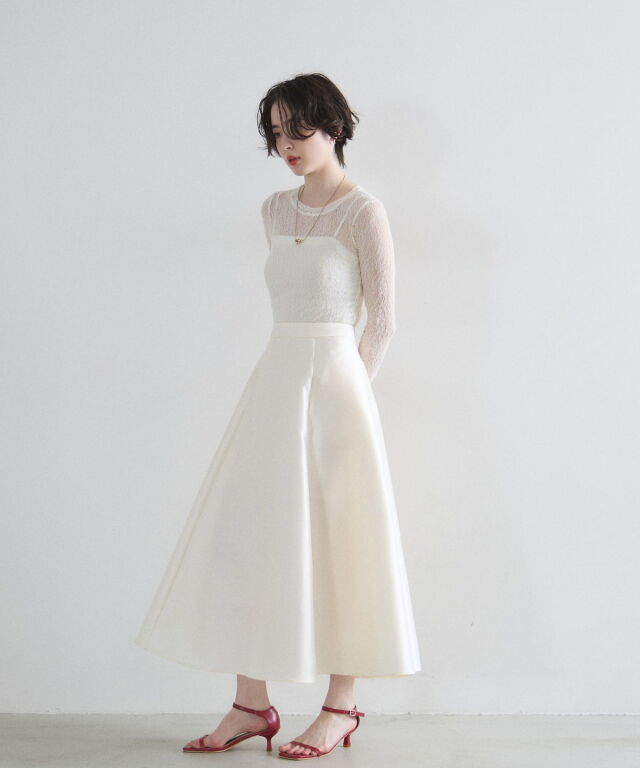 オフィシャルサイト限定】クルーネックストレッチレーストップス