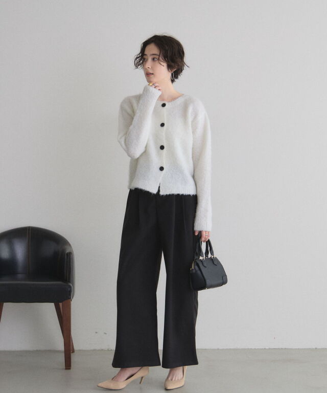 オクスン　ok.soon モノトーンツイードカプリパンツ　サイズ２新品未使用 easy slacks | ok.soon