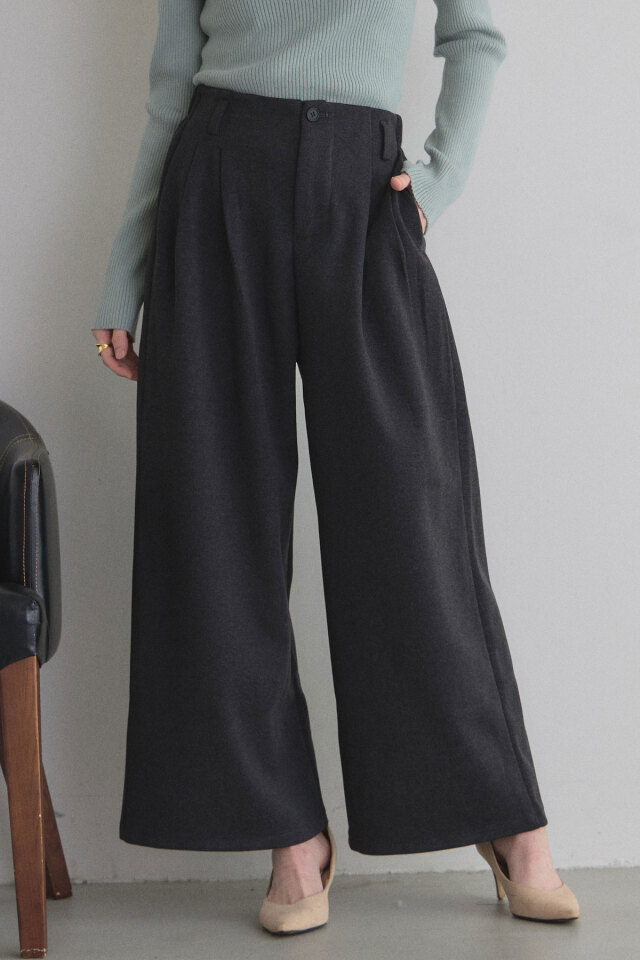 ケーブルニット