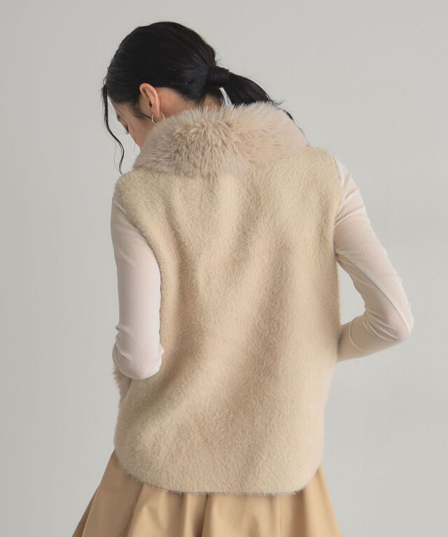 オフィシャルサイト限定】ファー×ニットZIPベスト