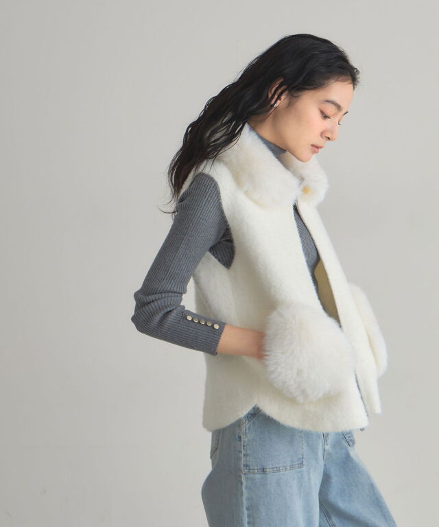 オフィシャルサイト限定】ファー×ニットZIPベスト