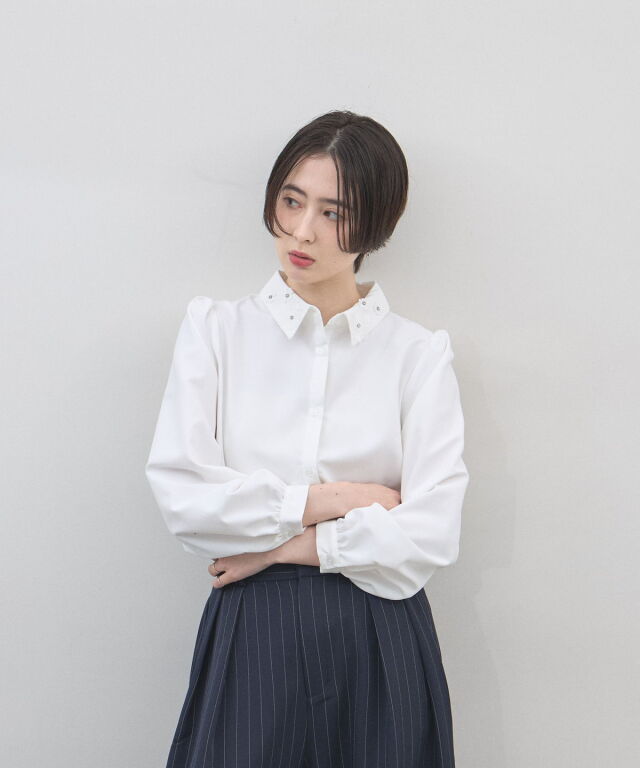 オフィシャルサイト限定】レースフラワーモチーフ襟シャツ