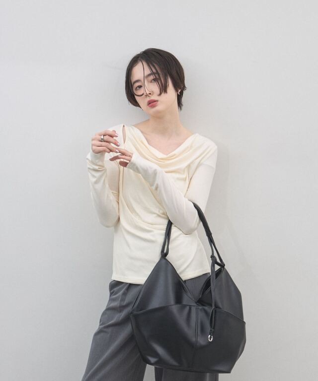 オフィシャルサイト限定】ドレープデザインカットソー