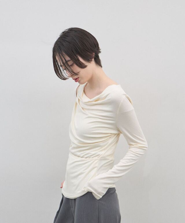 オフィシャルサイト限定】ドレープデザインカットソー