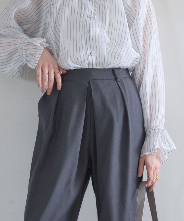 オフィシャルサイト限定】美脚タックパンツ（セットアップ可能）