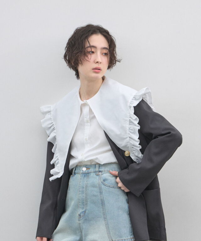 【オフィシャルサイト限定】前後2WAYビッグフリルカラーシャツ