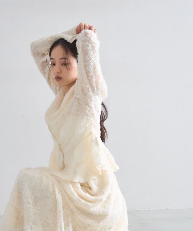 シアージャガードペプラムブラウス（セットアップ可能）