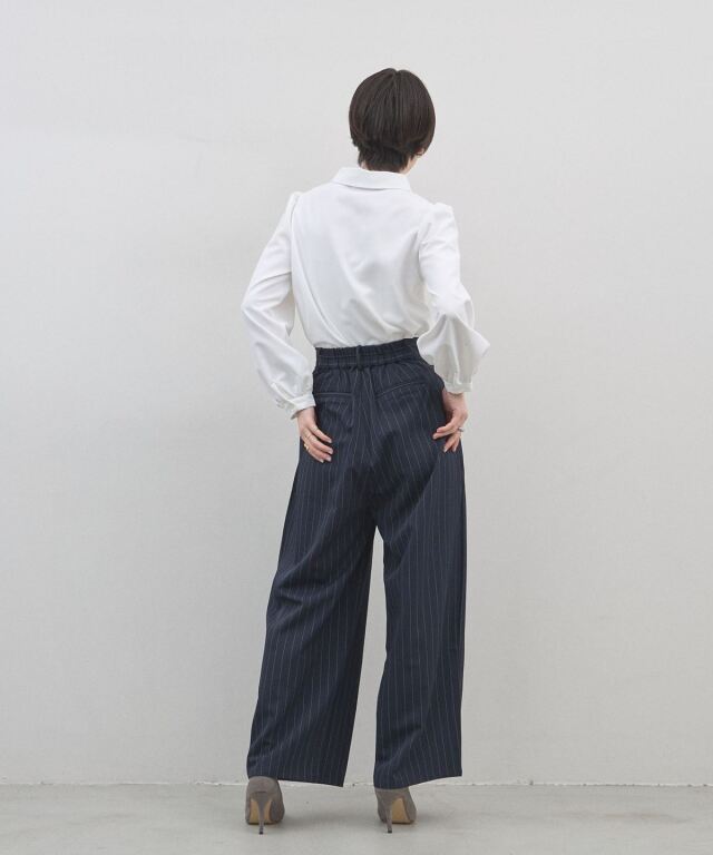 オフィシャルサイト限定】ピンストライプタックワイドパンツ