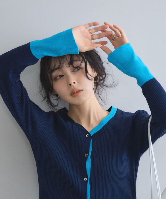 ブルー様✰未使用✰Rene フレアスリーブ ネイビー　カーディガン 36 岡部あゆみさんコラボ ] 選べる2タイプ フレアスリーブリブニット