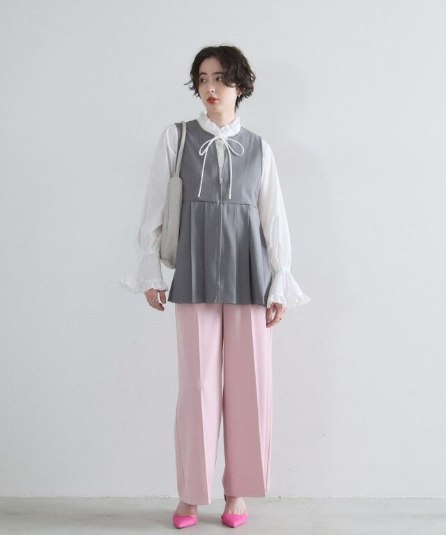オフィシャルサイト限定】裾プリーツジレ（セットアップ可能）