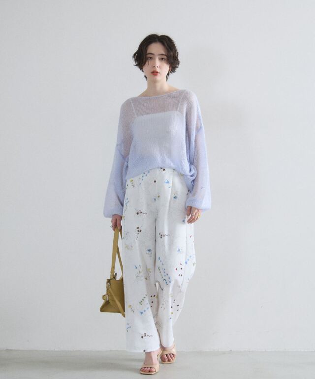 オフィシャルサイト限定】フラワープリントタックストレートパンツ