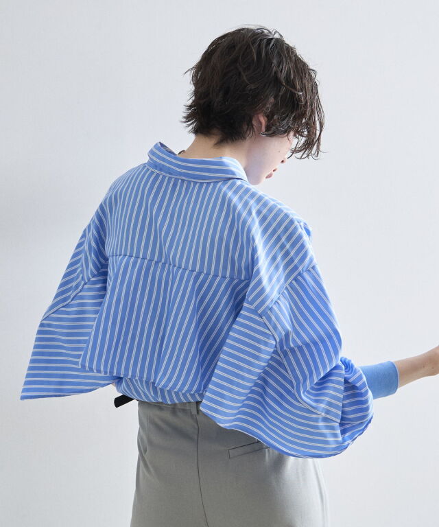 オフィシャルサイト限定】バックフリルビッグシャツ