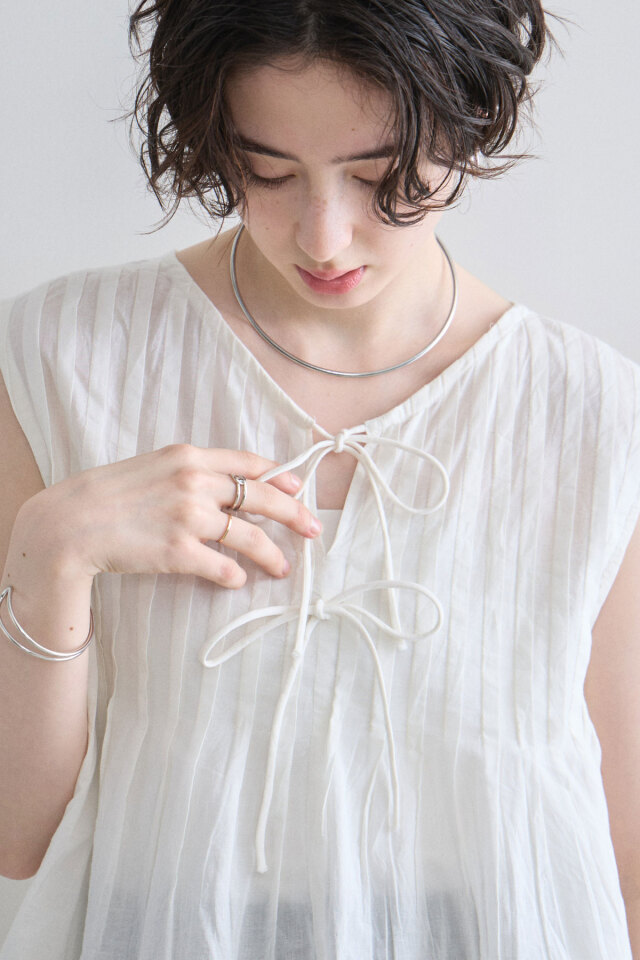 ケーブルニット