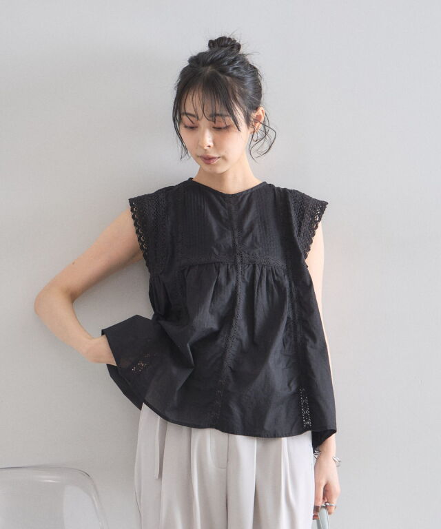 レース×ピンタックコットンブラウス