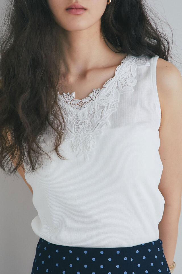 ケーブルニット