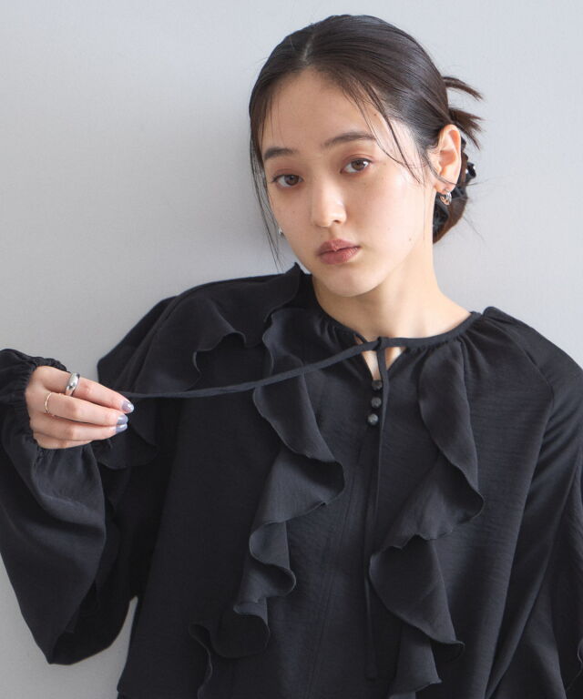 新品未使用 スピックアンドスパン ラッフルエアリーブラウス Spick and Span Noble - NOBLE ラッフルエアリーブラウスの通販 by t.t