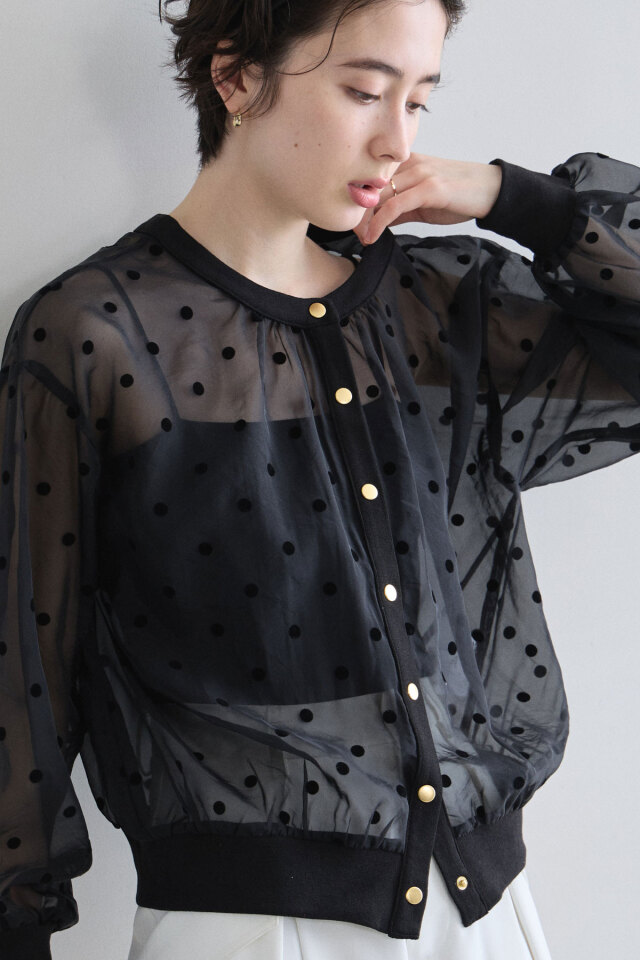 ケーブルニット