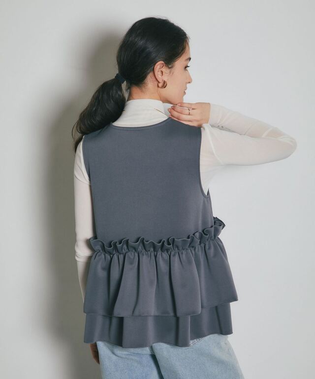 お値下げ交渉可　リハーズオール　フリル レース切替 変形ベスト お値下げ交渉可 リハーズオール フリル レース切替 変形ベスト