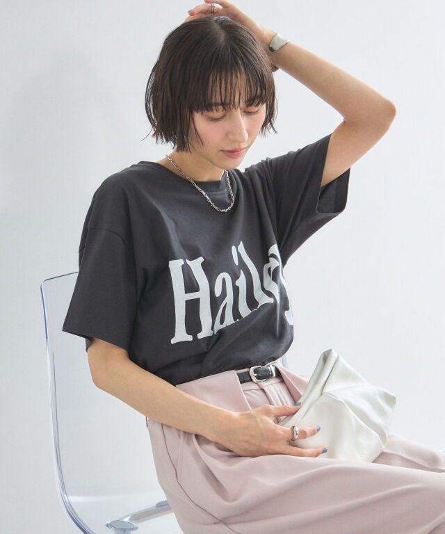HaileyビッグロゴTシャツ