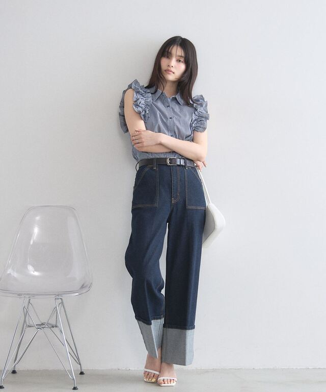 オフィシャルサイト限定】フリルノースリストライプシャツ