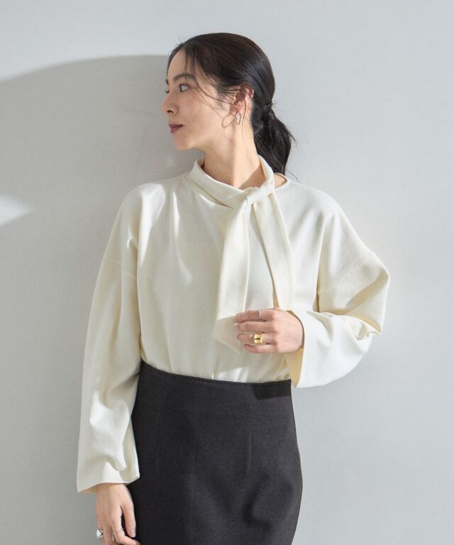 【オフィシャルサイト限定】ネックリボンドルマンカットソー