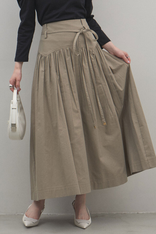 ケーブルニット