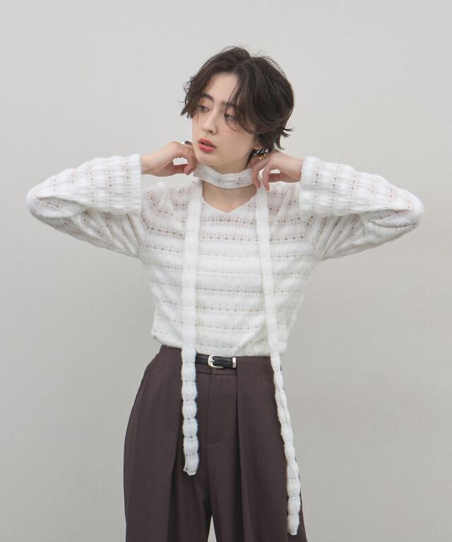 オフィシャルサイト限定】ロングチョーカー付きシアートップス