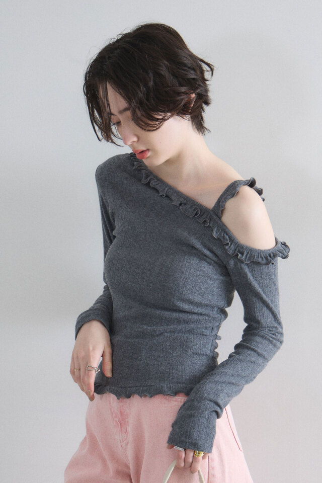 ケーブルニット