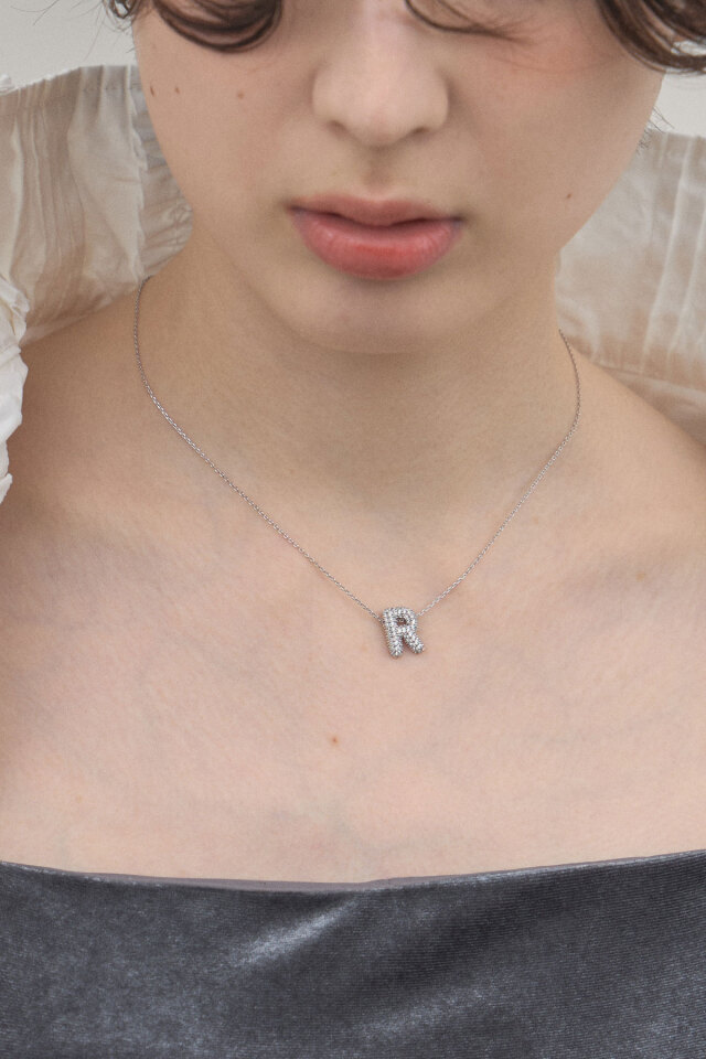 ケーブルニット