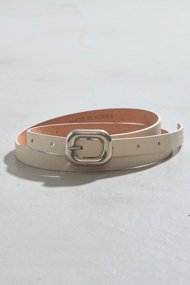 ケーブルニット