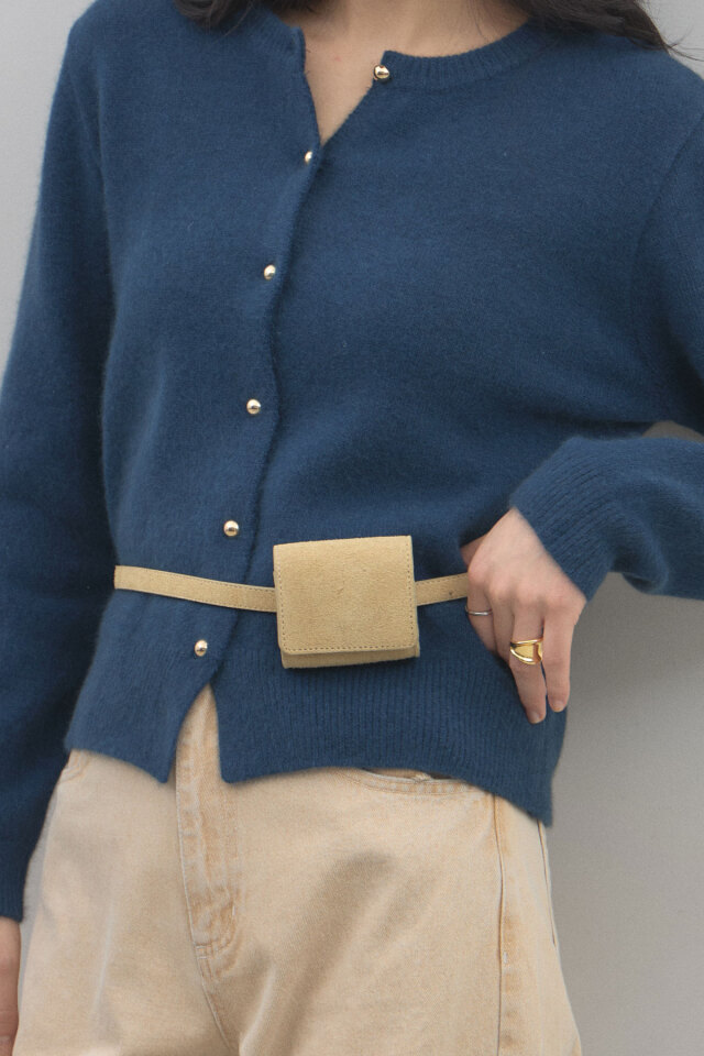 ケーブルニット