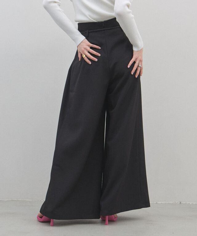 オフィシャルサイト限定】ベルト付きタッグ入りワイドパンツ