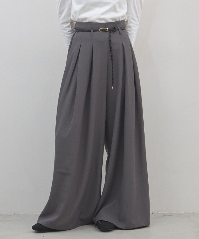 オフィシャルサイト限定】ベルト付きタッグ入りワイドパンツ