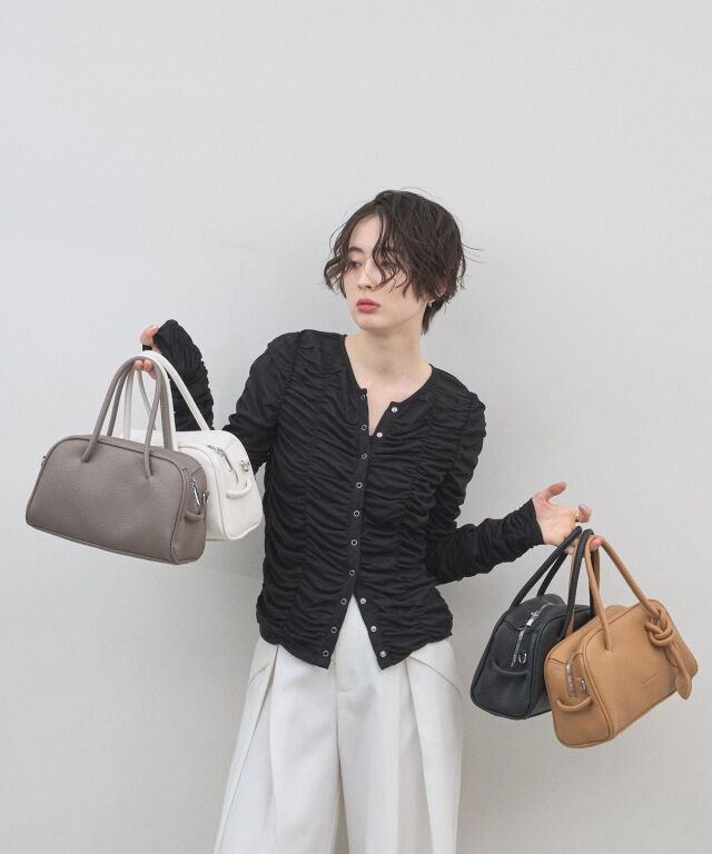 オフィシャルサイト限定】フェイクレザースクエア2WAY使用ショルダー