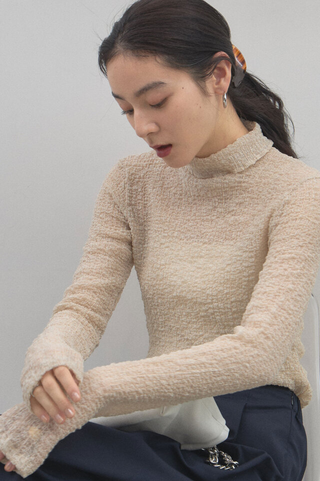 ケーブルニット