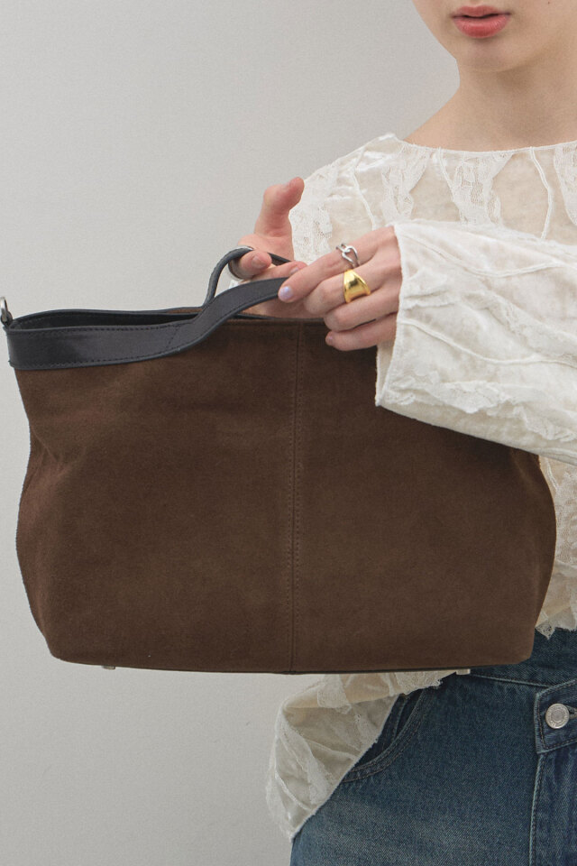 ケーブルニット