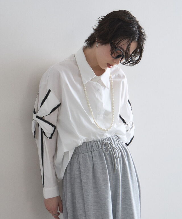 オフィシャルサイト限定】リボンスリーブシャツ