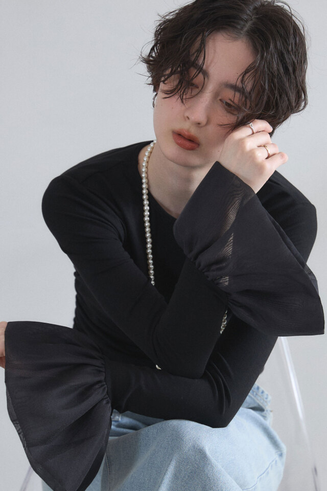 ケーブルニット