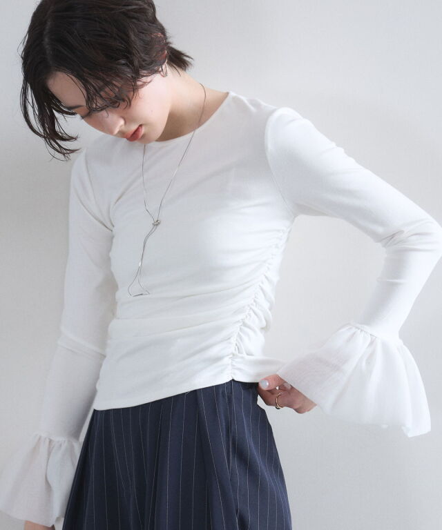 オフィシャルサイト限定】シャーリングフレアスリーブTシャツ