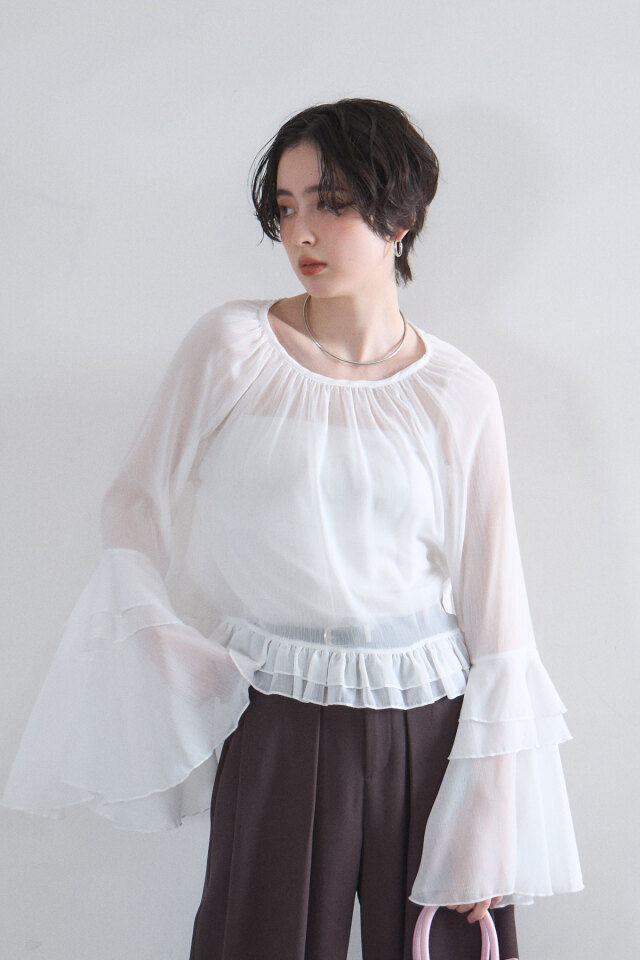 ケーブルニット