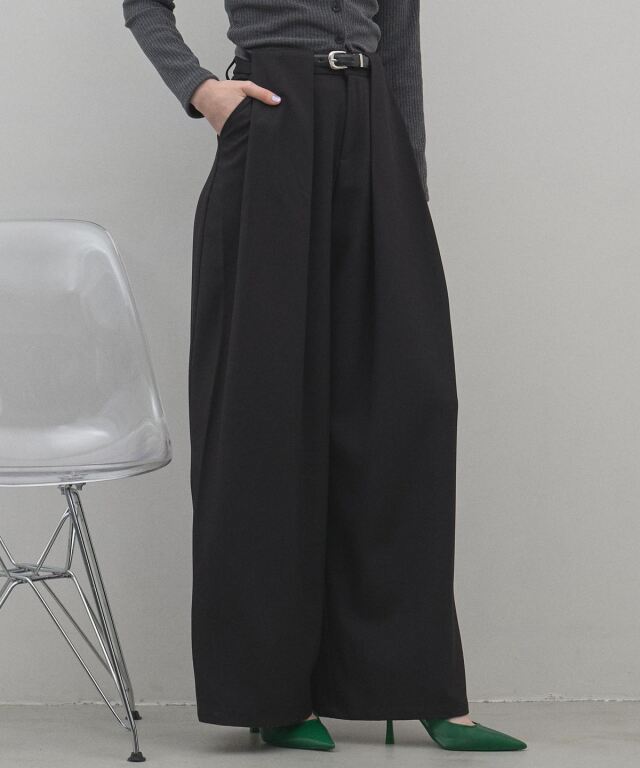 オフィシャルサイト限定】ベルト付きスラッシュタックデザインワイドパンツ