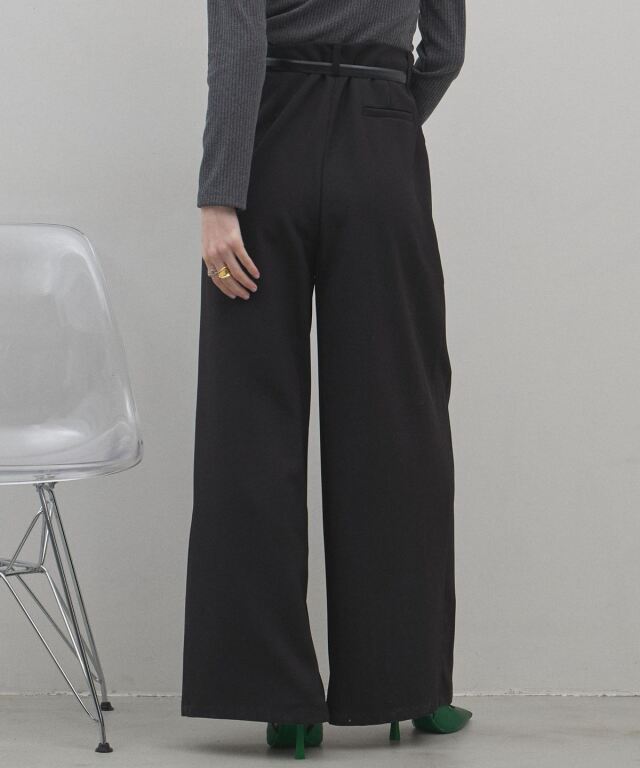 オフィシャルサイト限定】ベルト付きスラッシュタックデザインワイドパンツ