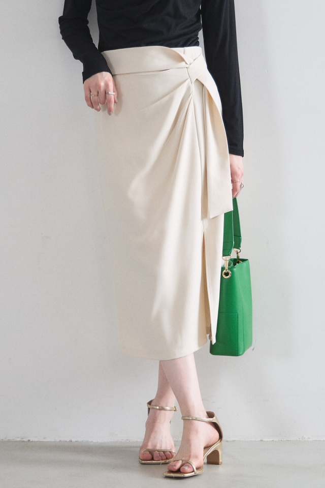 ケーブルニット