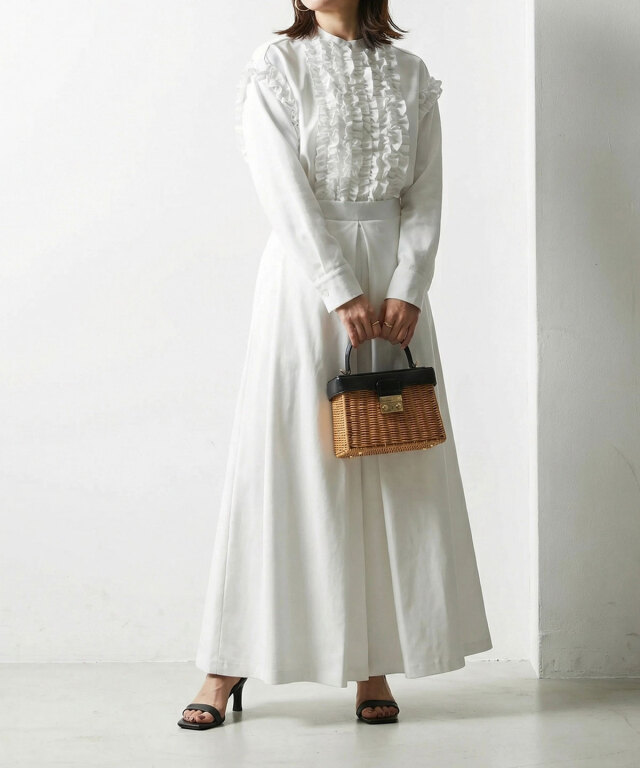 デザインフリルブラウス