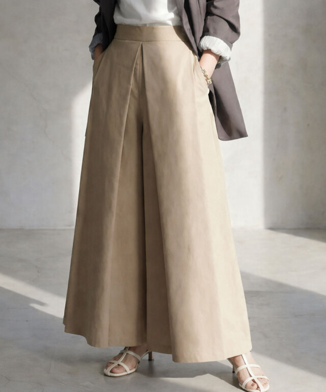 タックワイドパンツ