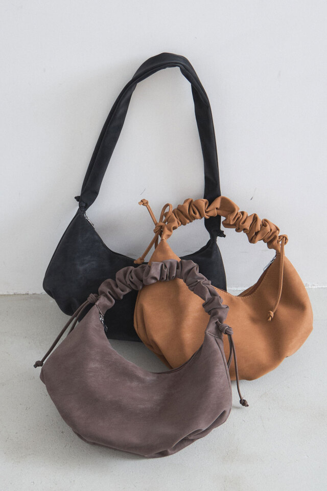 ケーブルニット